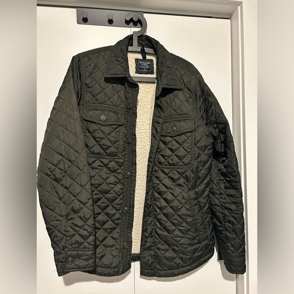 Abercrombie & Fitch Mens Size Medium Olive Green Quilted Jacket With Sherpa
